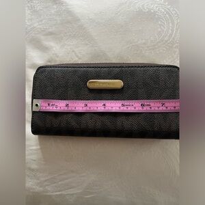 MK classic Michael Kors zip around wallet!